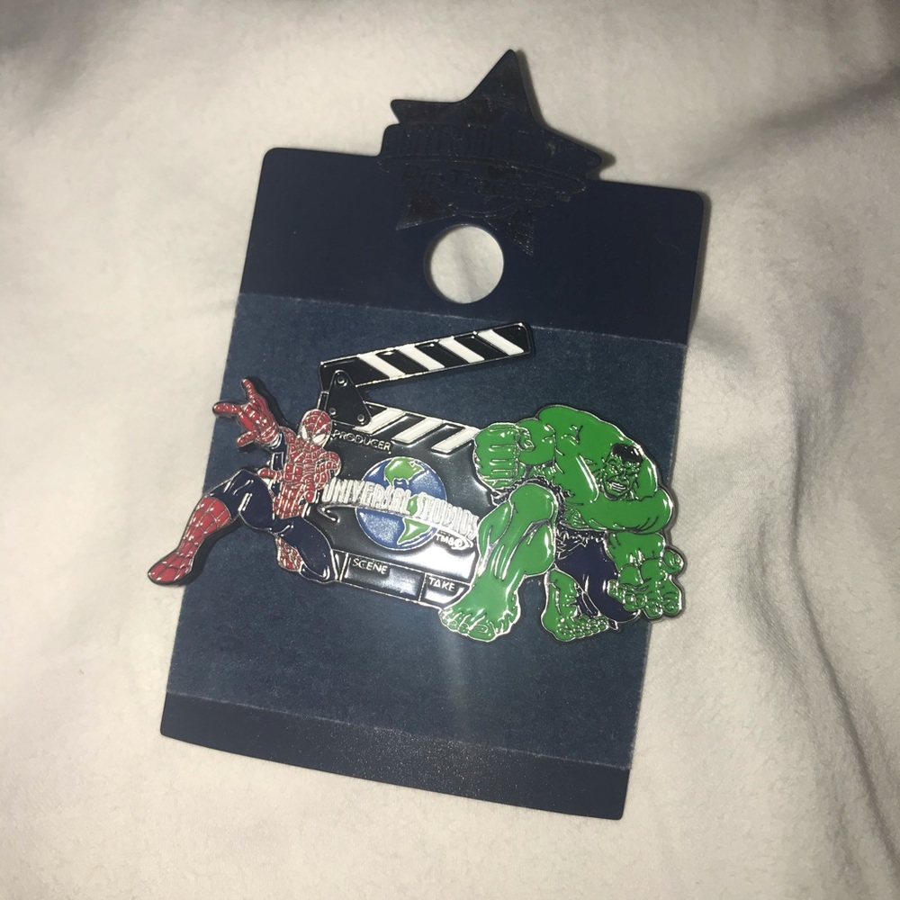 Universal Studio Marvel Pin, NWT